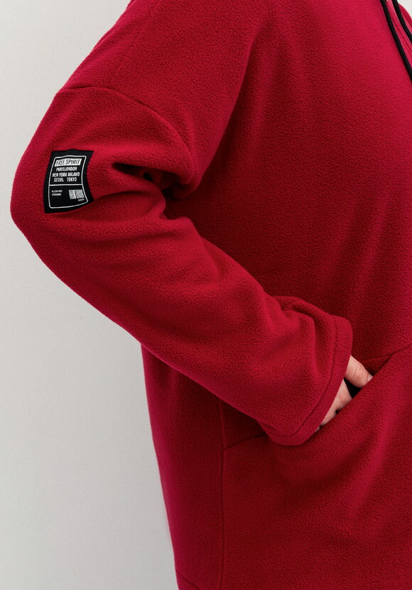 Толстовка из флиса с нашивкой на груди шир.  580, рис. 25