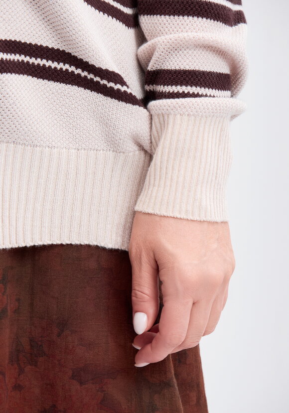 Джемпер Вероника шир.  580, рис. 30