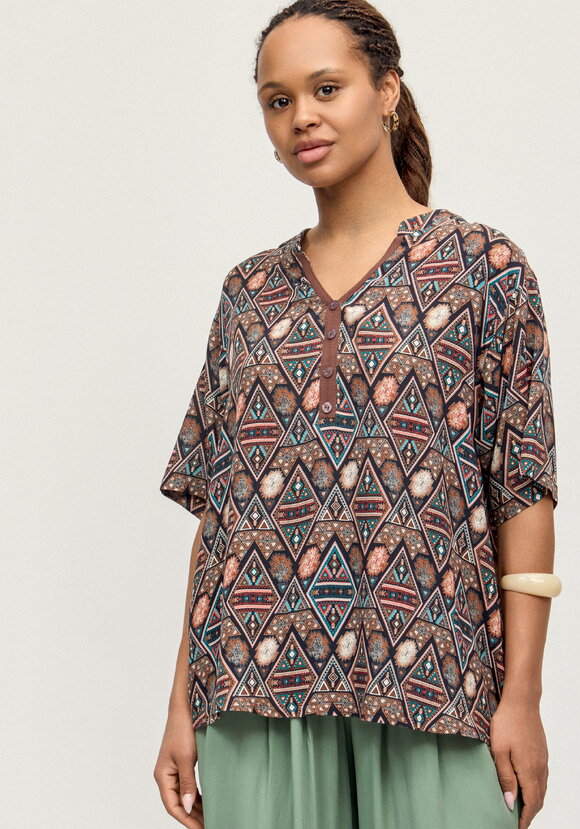 Блуза из штапеля с этническим рисунком шир.  580, рис. 4