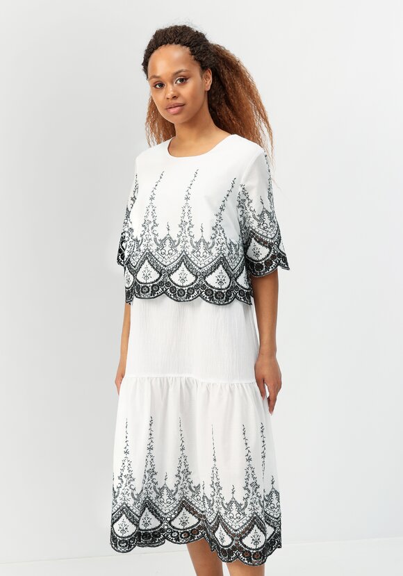 Платье свободного кроя с вышивкой шир.  580, рис. 2