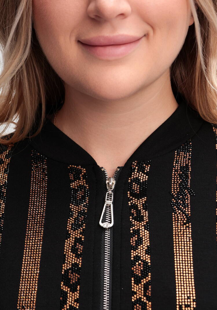 Костюм со стразами (бомбер и брюки) шир.  750, рис. 6