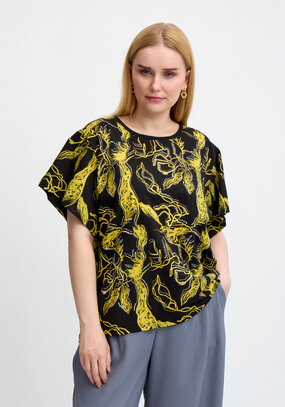 Блуза с оригинальным принтом и стразами