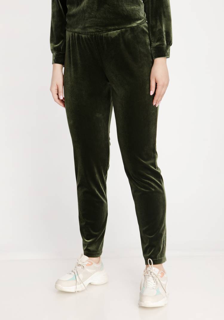 Костюм из бархата с аппликацией шир.  750, рис. 3