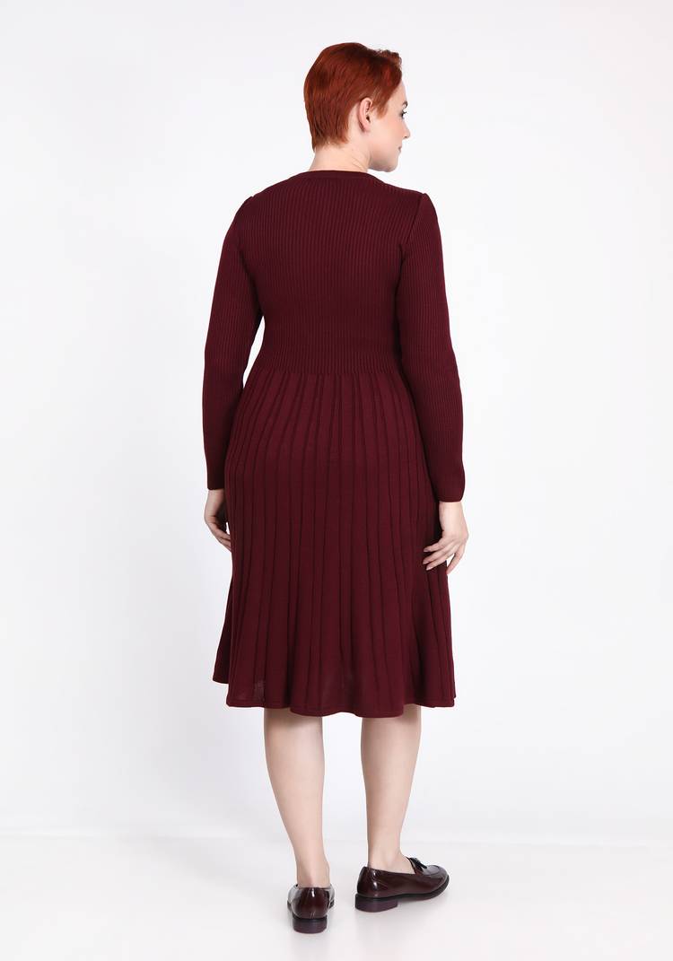 Платье в вертикальную полоску шир.  750, рис. 5