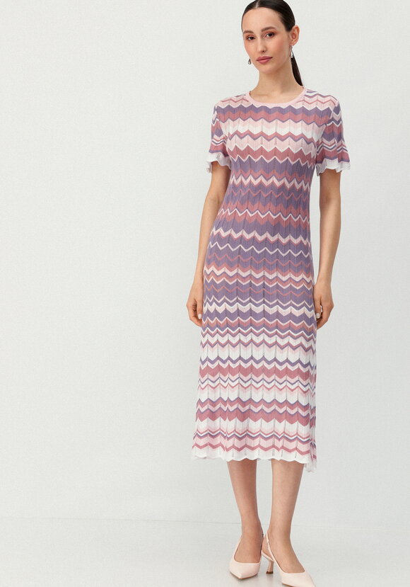 Платье с рисунком морской волны шир.  580, рис. 31