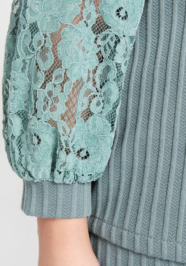 Блуза с кружевными  рукавами шир.  750, рис. 5