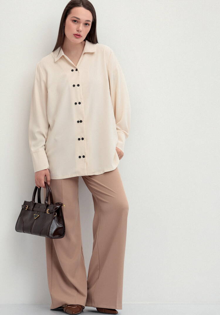 Рубашка с контрастными пуговицами шир.  750, рис. 11