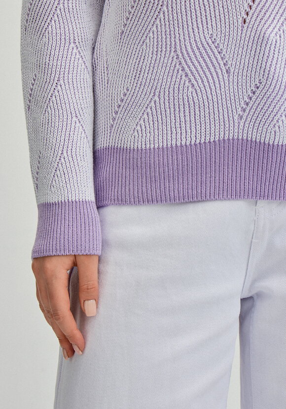 Джемпер с фактурным орнаментом шир.  580, рис. 29