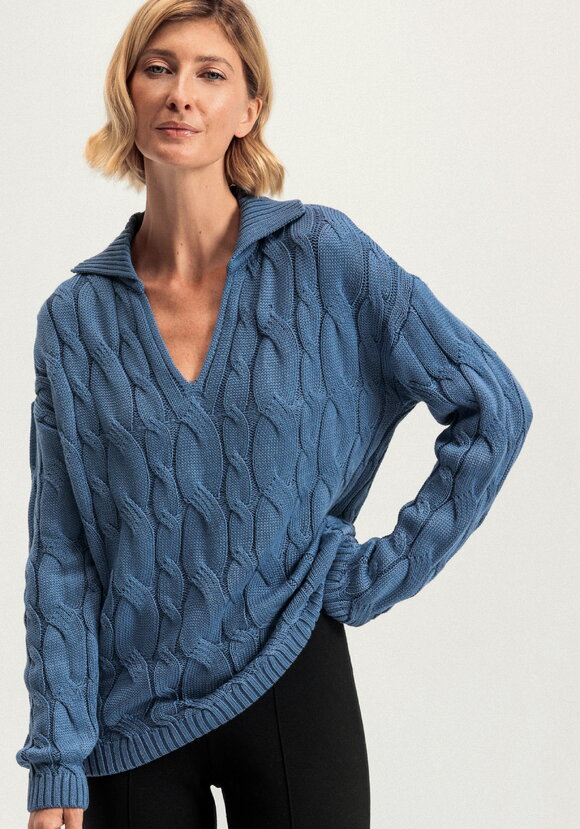 Джемпер с косами и воротником-поло шир.  580, рис. 8