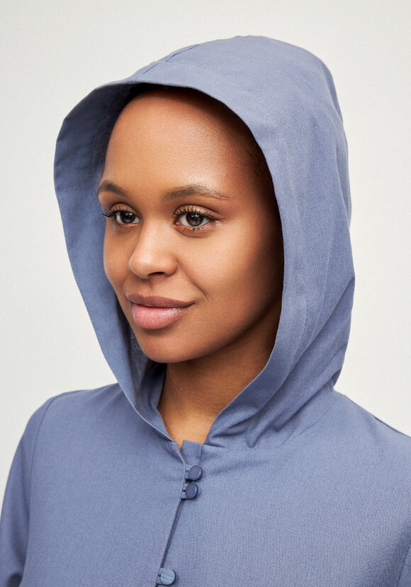 Платье-тренч с капюшоном изо льна шир.  580, рис. 16