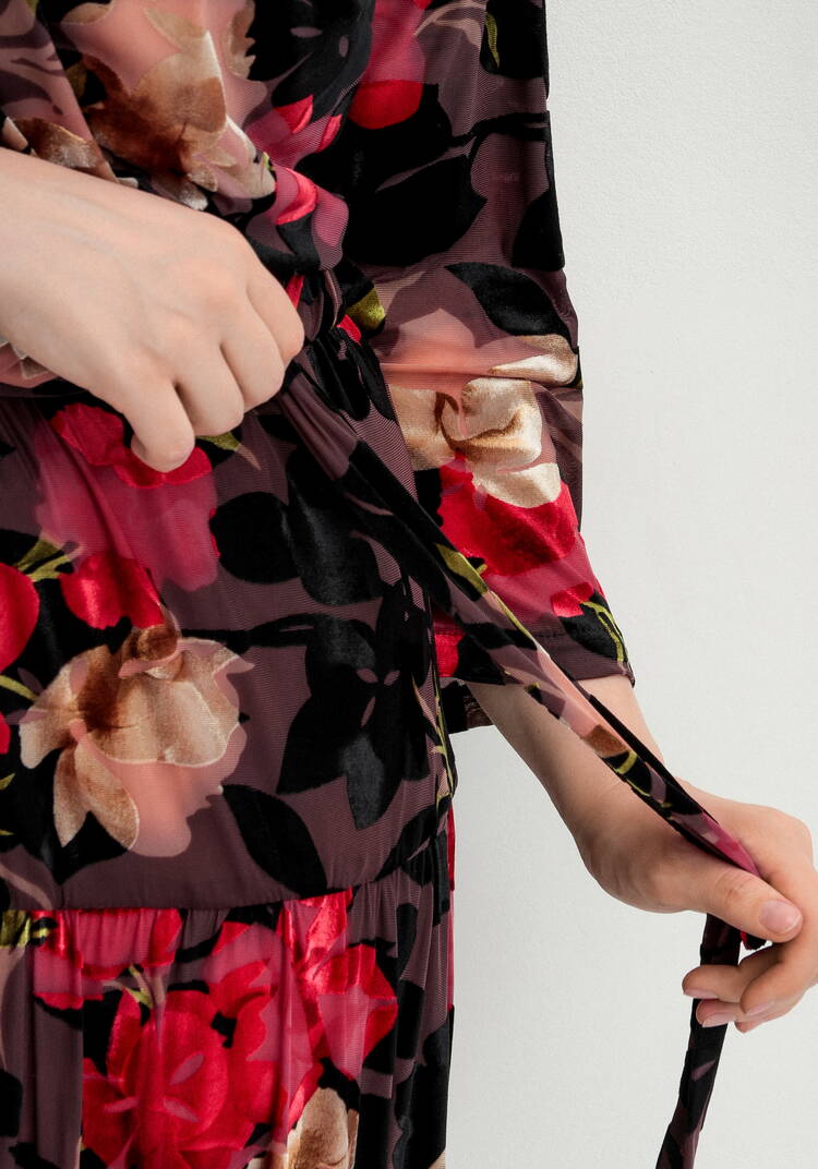 Платье с цветочным принтом на поясе шир.  750, рис. 6