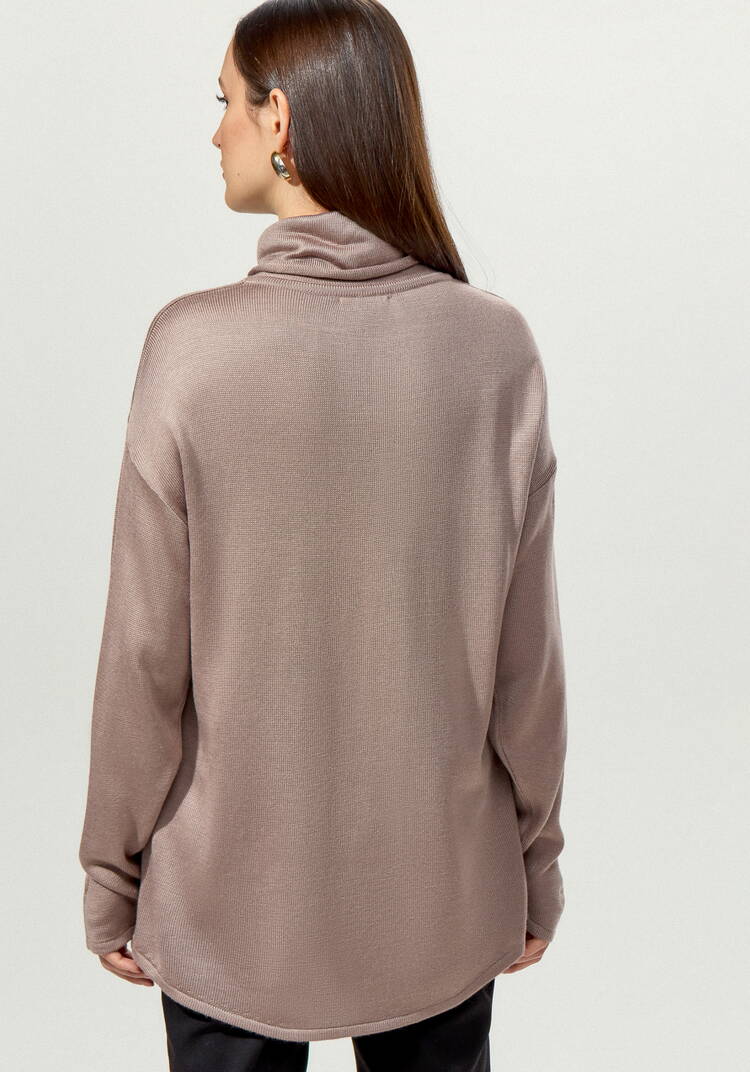 Удлиненная туника с воротником хомут шир.  750, рис. 18