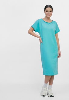 Платье свободного кроя с карманaми