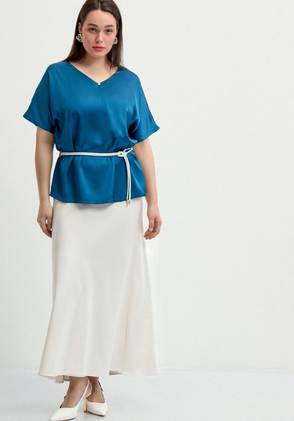 Блуза шелковая с V-образным вырезом шир.  580, рис. 10