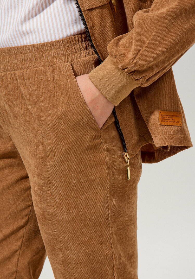 Брюки из микровельвета на резинке шир.  750, рис. 4