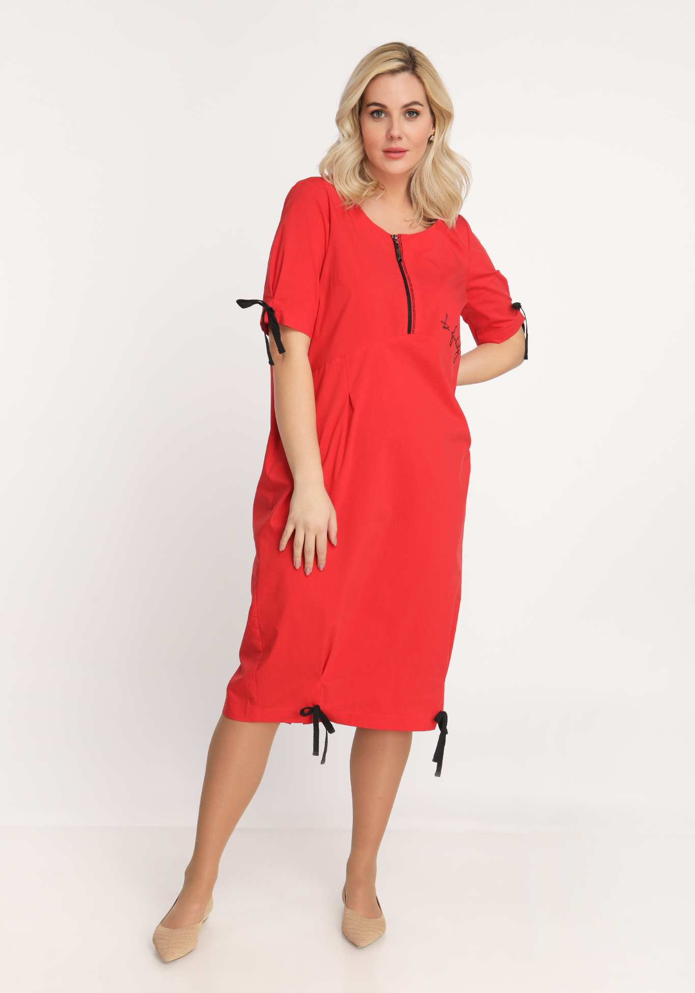 Платье с интересными деталями