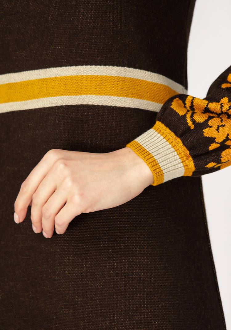 Платье женское с контрастным рисунком шир.  750, рис. 8