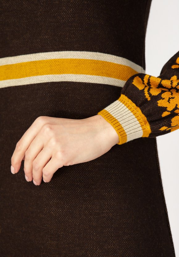 Платье женское с контрастным рисунком шир.  580, рис. 8