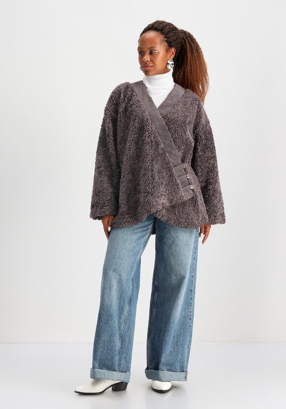 Кардиган из меховой ткани шир.  580, рис. 17