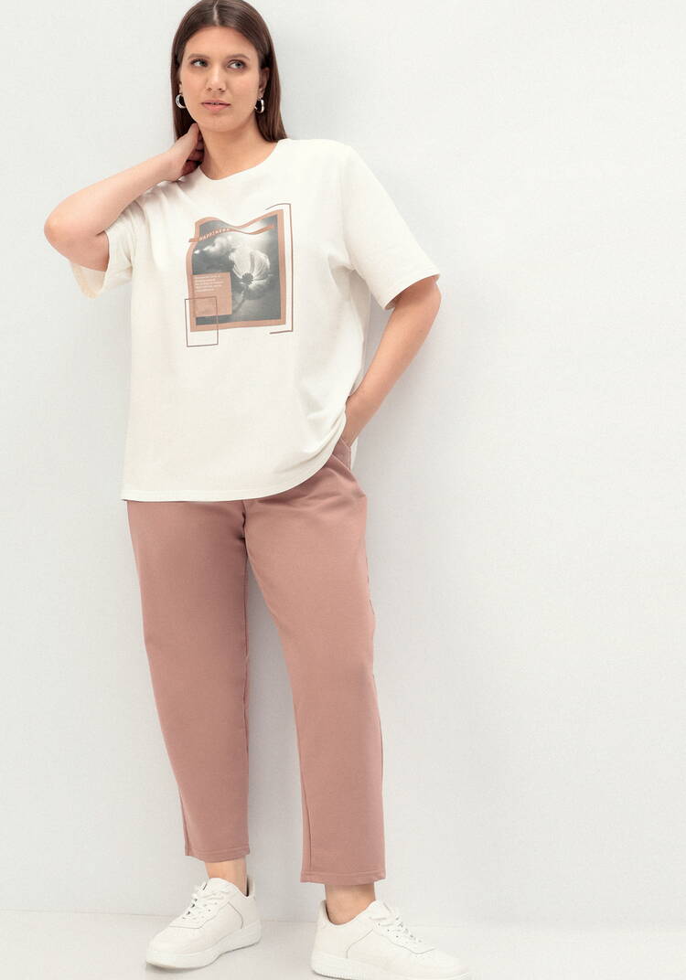 Комплект брючный с принтом на футболке шир.  750, рис. 9