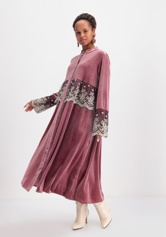 Платье бархатное с кружевом по кокетке шир.  580, рис. 1