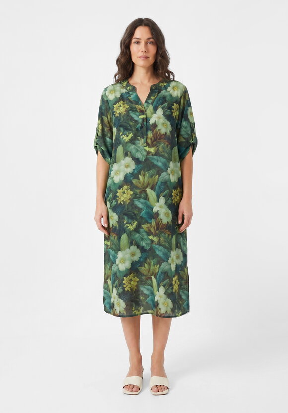 Платье с 3D цветами шир.  580, рис. 10