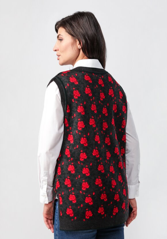 Жилет женский с цветочным рисунком шир.  580, рис. 37