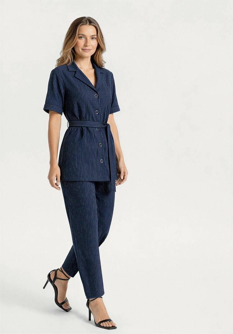 Костюм из жакета и брюк в полоску шир.  750, рис. 37