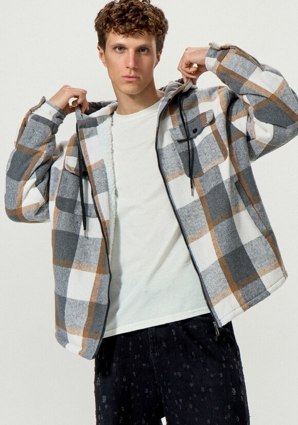 Рубашка с капюшоном и подкладом из шерпы шир.  580, рис. 37