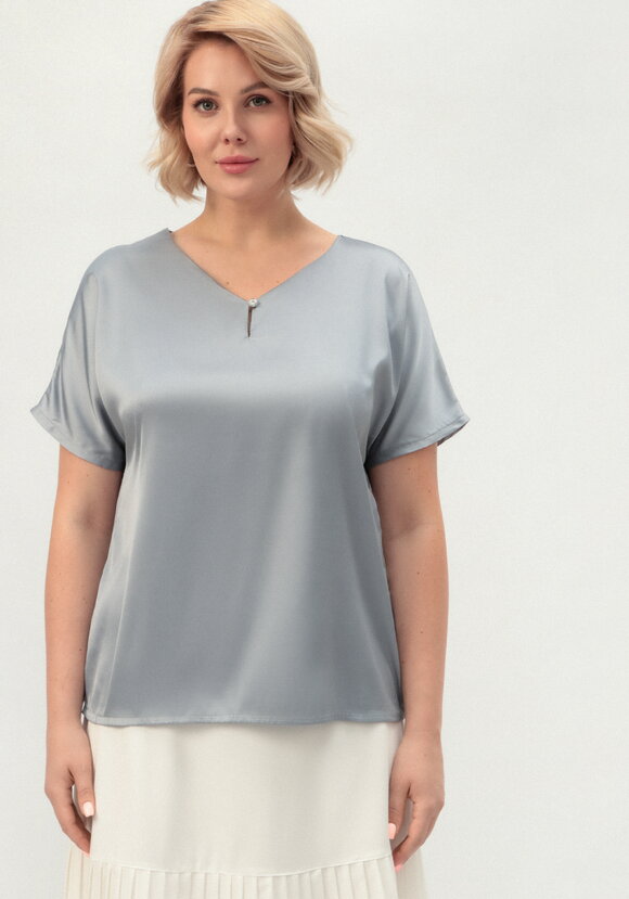 Блуза шелковая с V-образным вырезом шир.  580, рис. 29