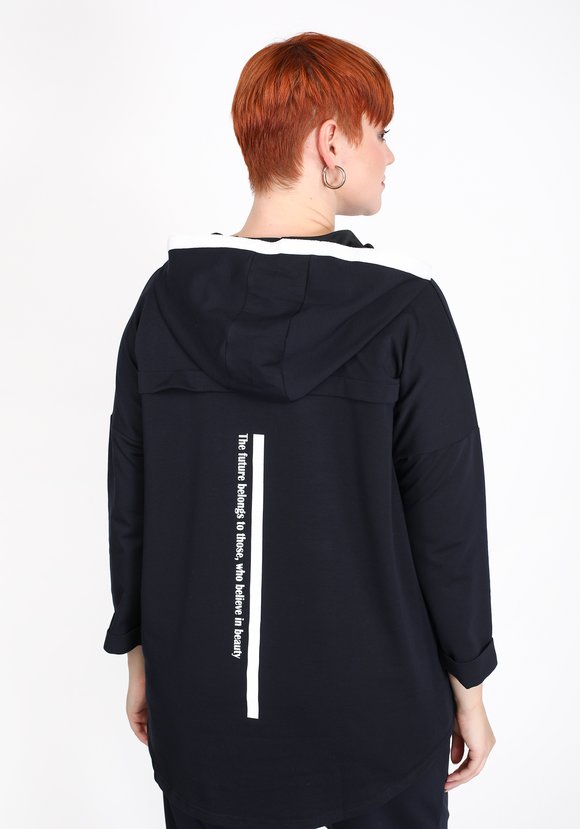 Свитшот Танец букв шир.  580, рис. 10