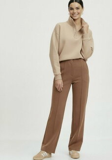 Брюки прямые с стрелками