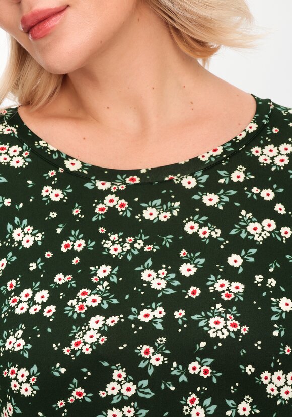 Платье с цветочным рисунком и рукавами 3/4 шир.  580, рис. 30