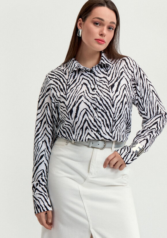 Блуза с анималистичным принтом на пуговицах шир.  580, рис. 15