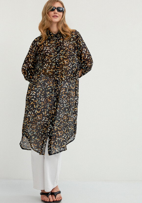 Рубашка с рукавом 7/8 и патами шир.  580, рис. 7