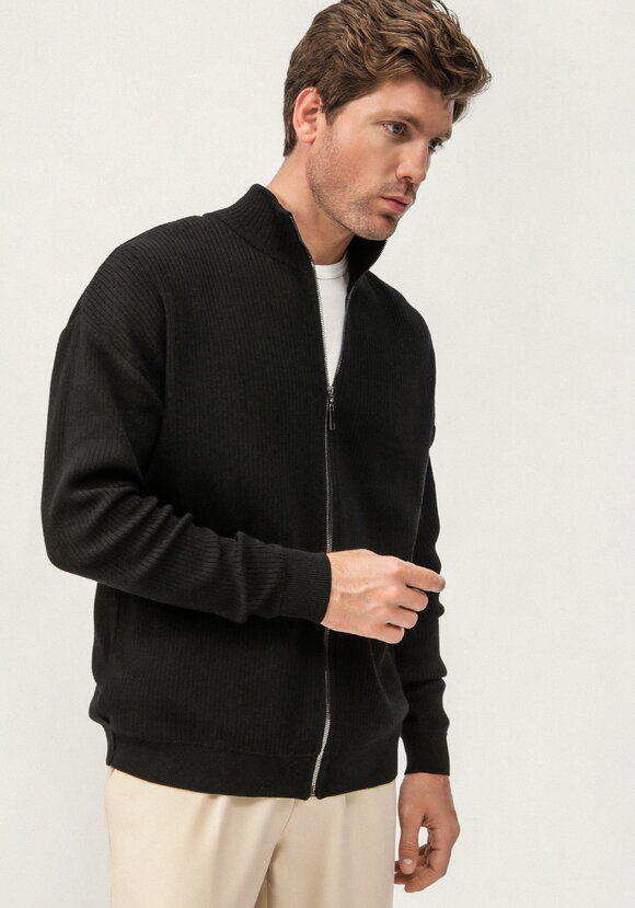 Жакет с воротником-стойкой шир.  580, рис. 16