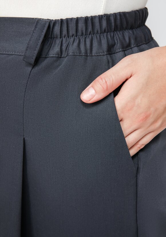 Брюки из костюмной ткани свободного кроя шир.  580, рис. 11