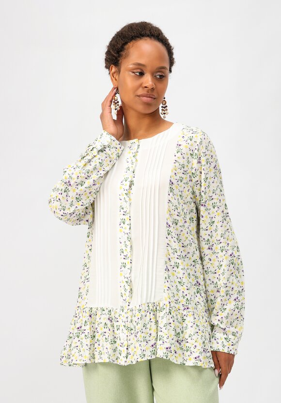 Блуза со складками впереди шир.  580, рис. 9