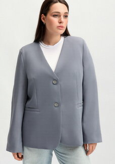 Пиджак с асимметричной шлицей по спинке
