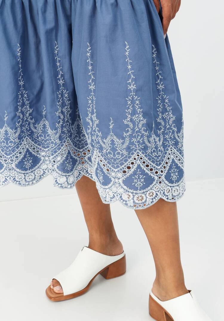 Платье свободного кроя с вышивкой шир.  750, рис. 23