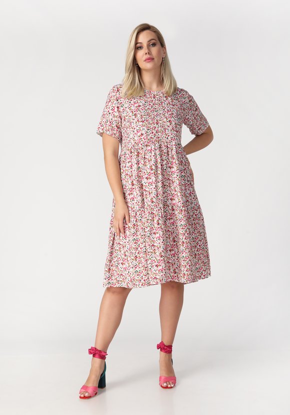 Платье с отрезной талией и коротким рукавом шир.  580, рис. 1