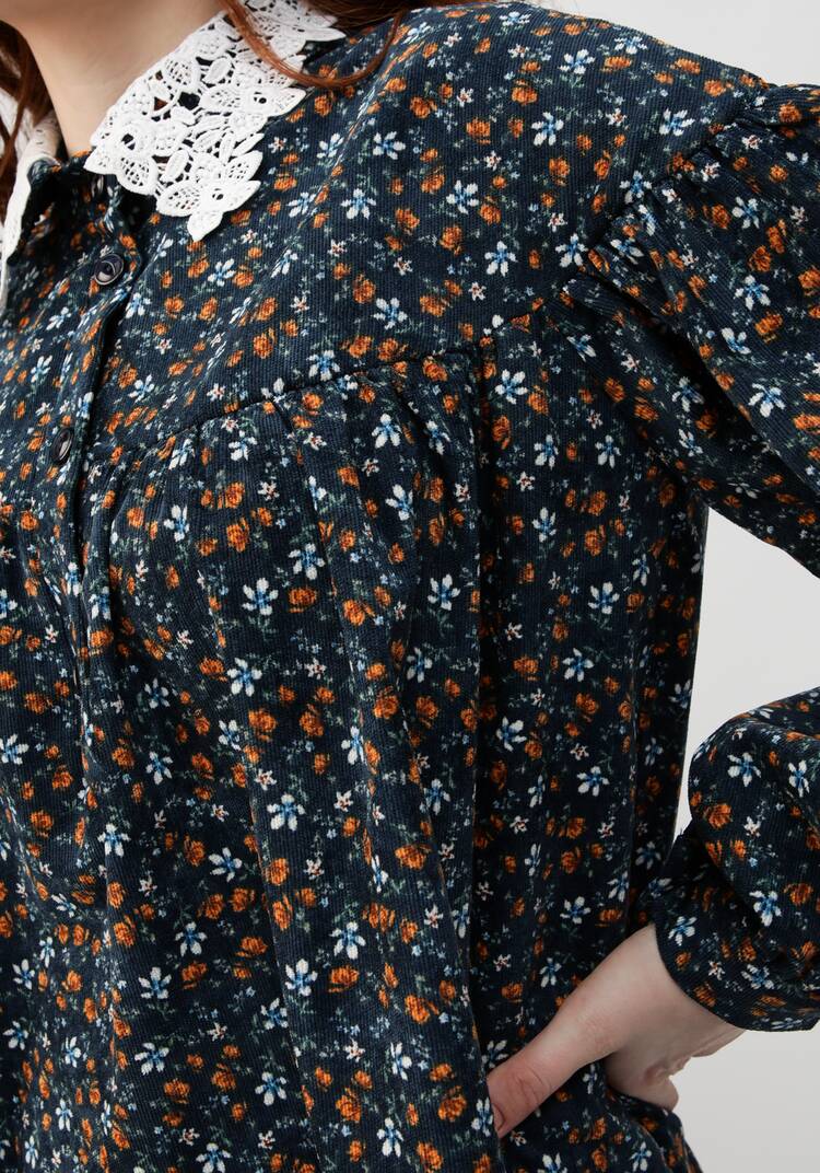 Блуза с цветочным принтом и воротником шир.  750, рис. 15