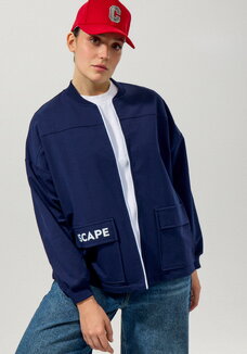 Бомбер с кулиской по низу