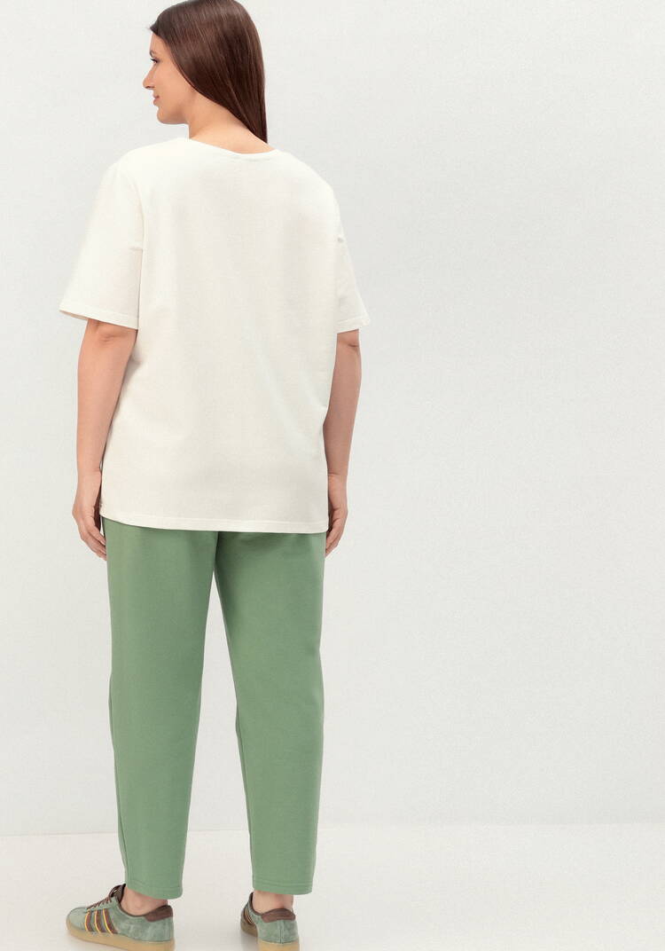 Комплект брючный с принтом на футболке шир.  750, рис. 38