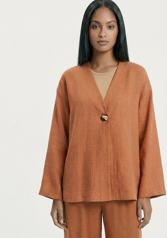 Жакет свободного кроя на пуговице Агата шир.  580, рис. 12