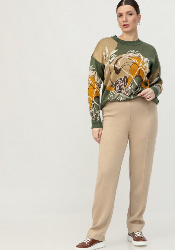 Брюки прямые зауженные книзу на резинке шир.  580, рис. 21