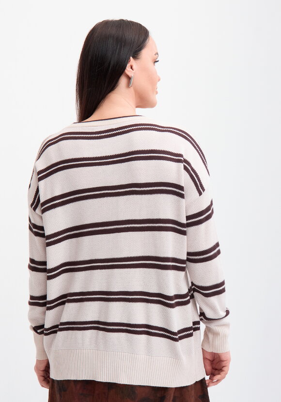 Джемпер Вероника шир.  580, рис. 27