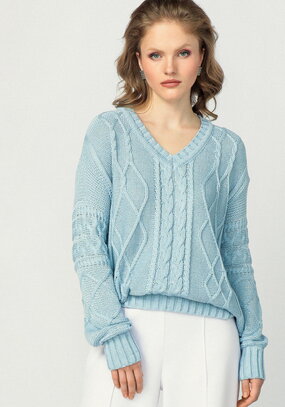 Джемпер женский с рисунком косы и араны