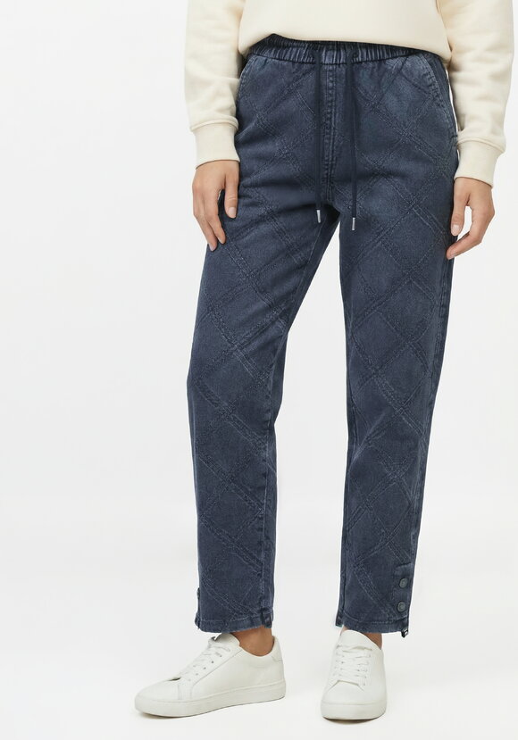 Джинсы с фактурным узором шир.  580, рис. 4