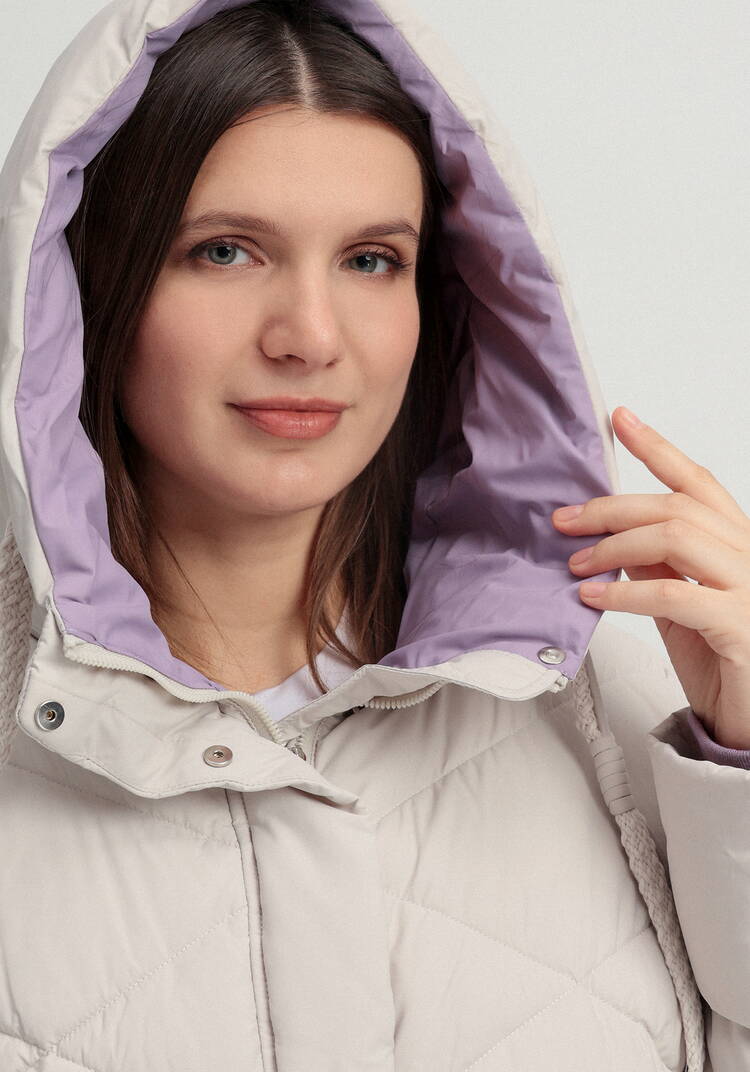 Пуховик с капюшоном и фактурной стежкой шир.  750, рис. 6